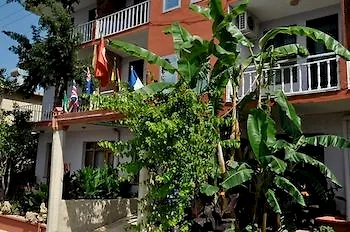 Alis Hotel