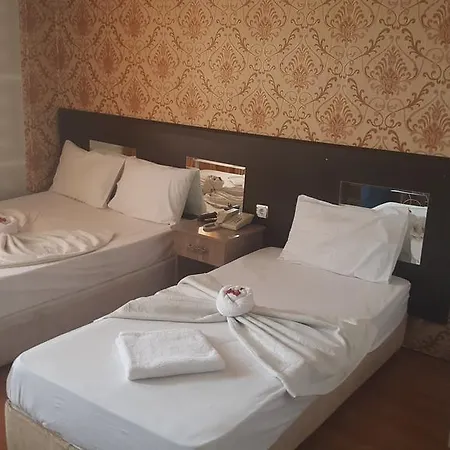 Alis Hotel 2*